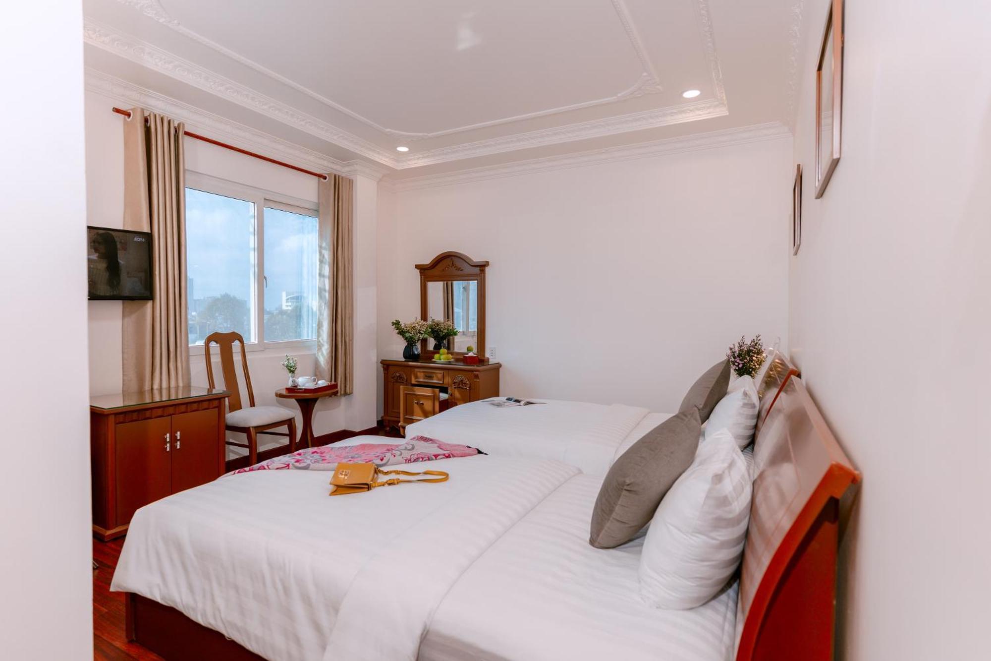 הו צ'י מין סיטי Dahlialand Saigon Hotel & Swimming Pool - Ben Thanh Market, District 1 מראה חיצוני תמונה