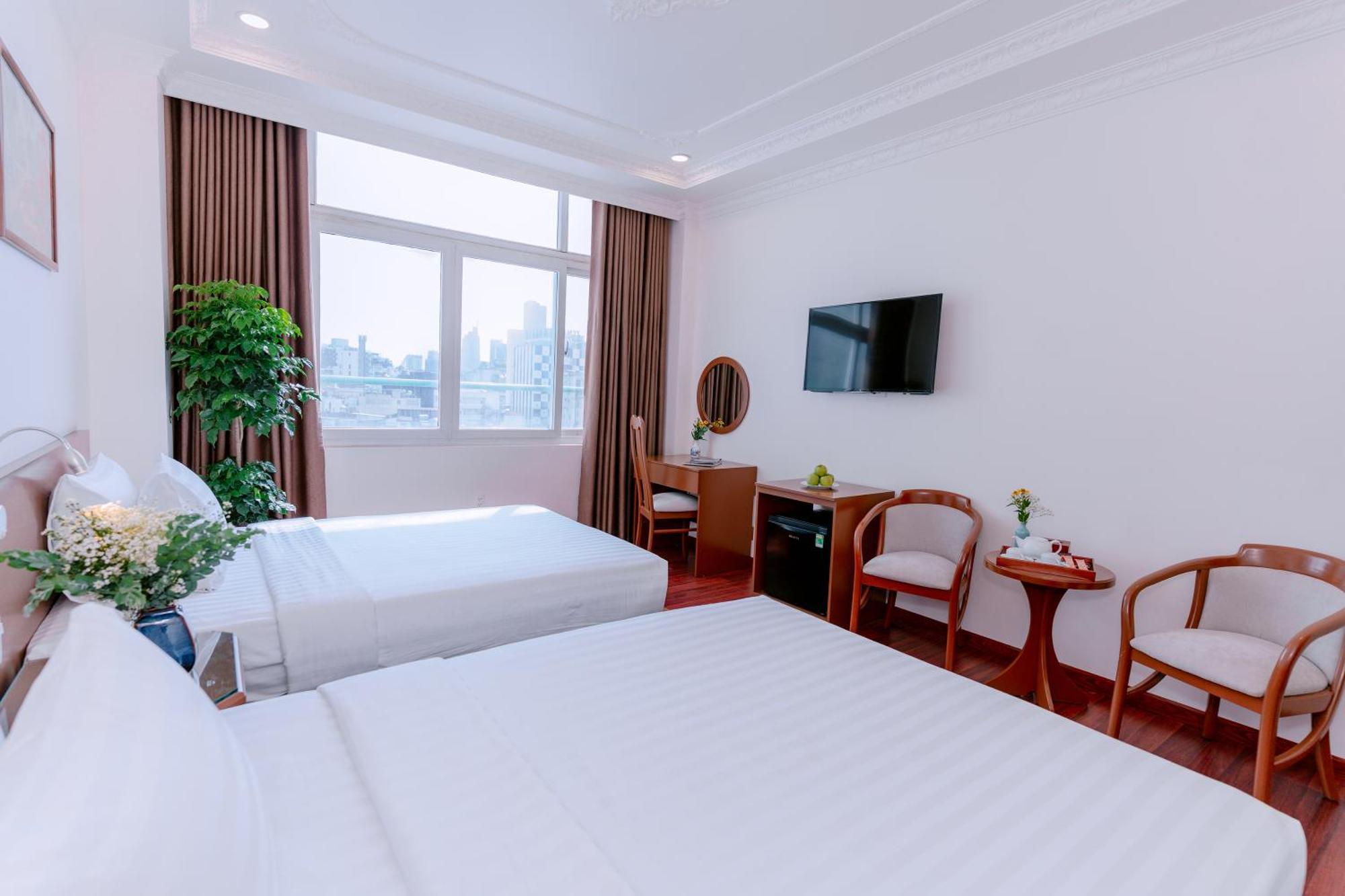 הו צ'י מין סיטי Dahlialand Saigon Hotel & Swimming Pool - Ben Thanh Market, District 1 מראה חיצוני תמונה
