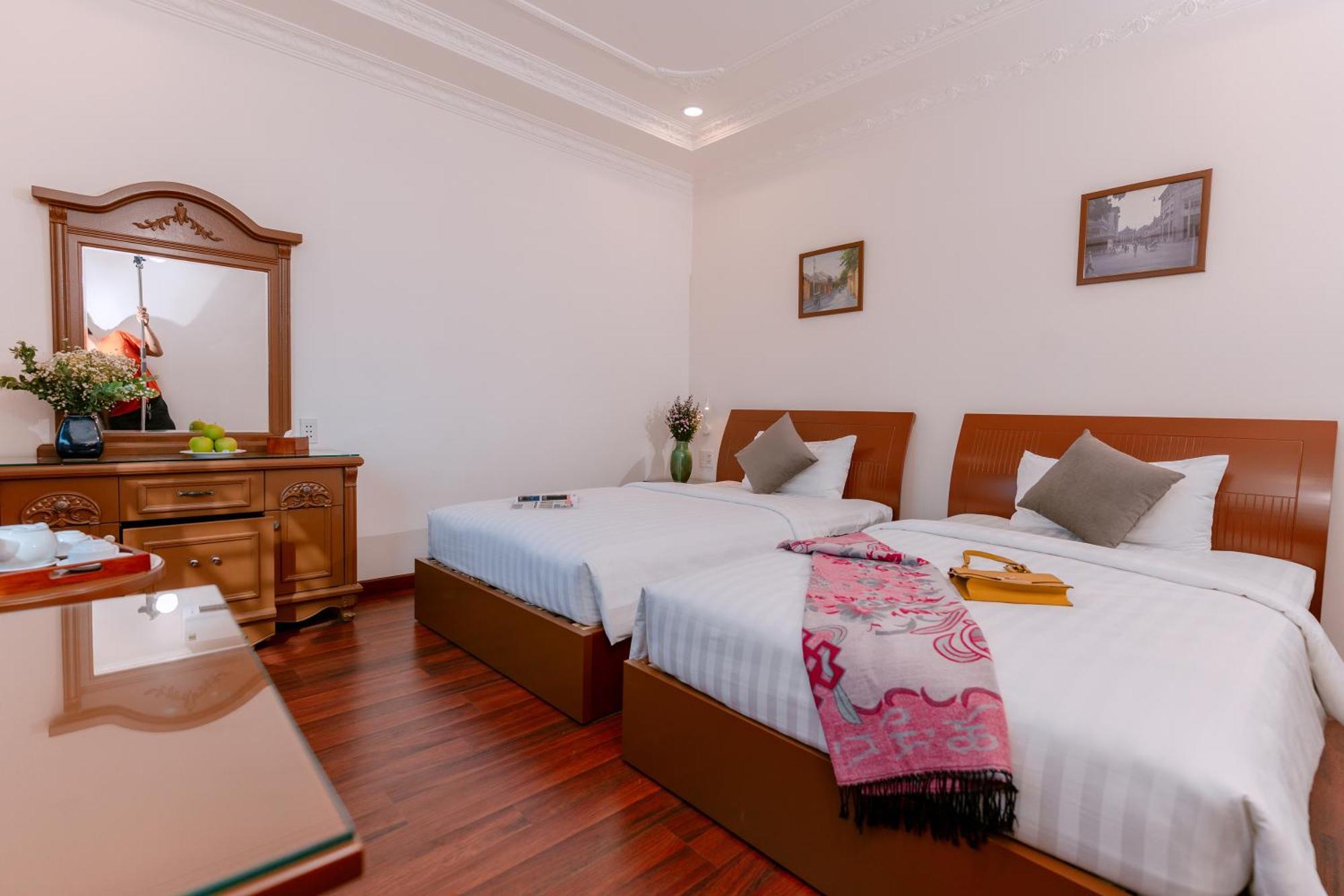 הו צ'י מין סיטי Dahlialand Saigon Hotel & Swimming Pool - Ben Thanh Market, District 1 מראה חיצוני תמונה