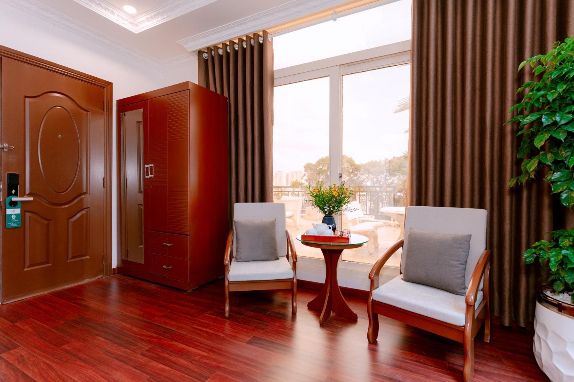 הו צ'י מין סיטי Dahlialand Saigon Hotel & Swimming Pool - Ben Thanh Market, District 1 מראה חיצוני תמונה